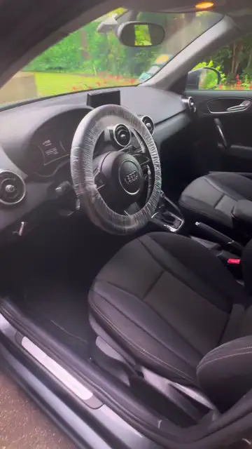 Vidéo : habitacle d'une Audi A1 après nettoyage intérieur complet